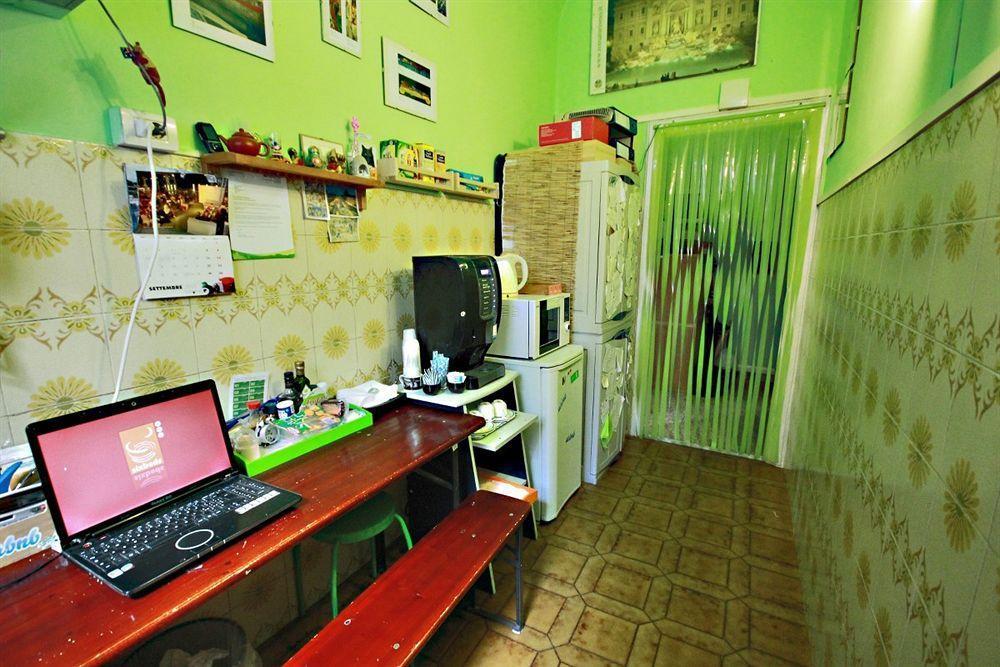 Hotel Sixbeds Rzym Zewnętrze zdjęcie