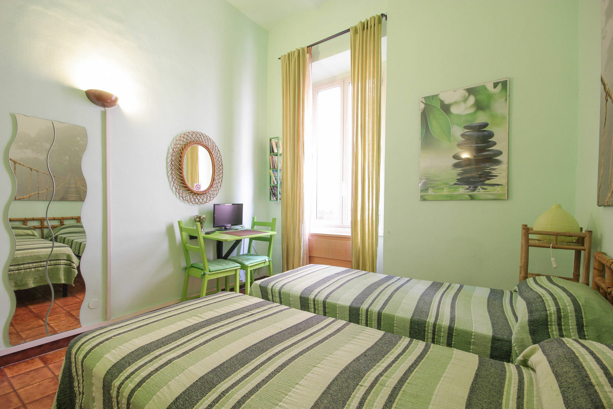 Hotel Sixbeds Rzym Zewnętrze zdjęcie